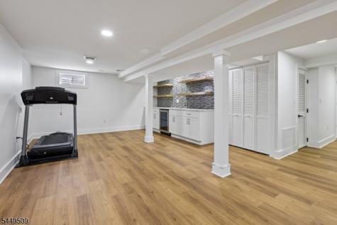 6 Ridgedale Avenue Summit NJ 07901