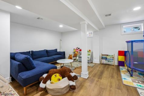 6 Ridgedale Avenue Summit NJ 07901