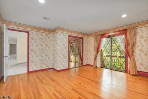 403 New Dover Road Woodbridge NJ 07067
