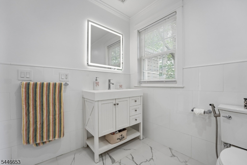 158 Lincoln Avenue Elizabeth NJ 07208