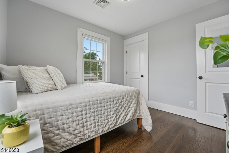 158 Lincoln Avenue Elizabeth NJ 07208