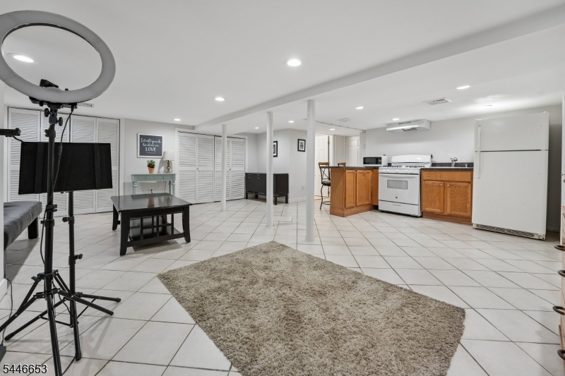 158 Lincoln Avenue Elizabeth NJ 07208