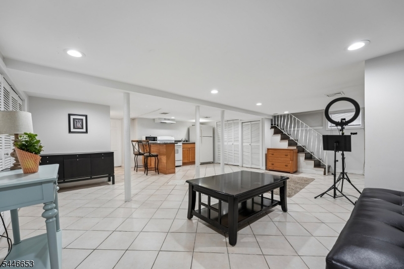 158 Lincoln Avenue Elizabeth NJ 07208