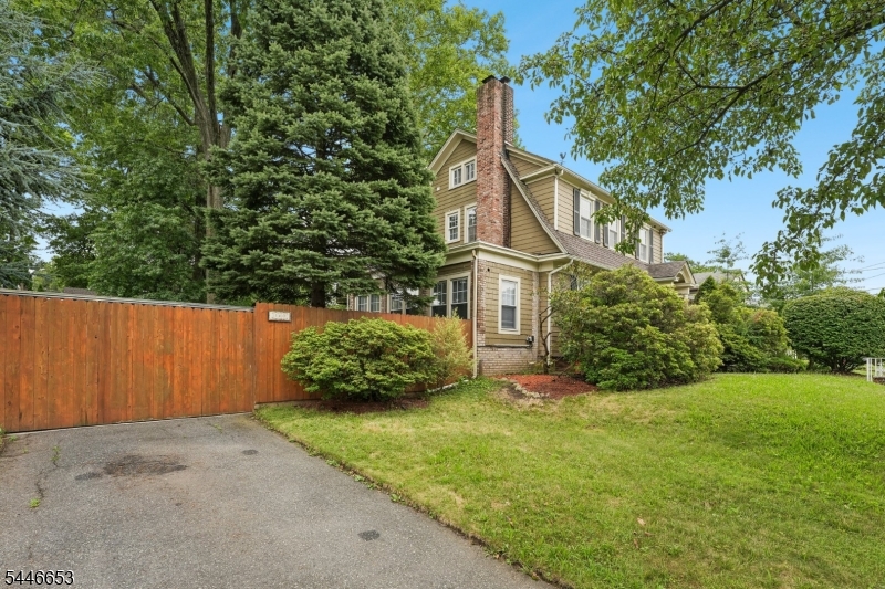 158 Lincoln Avenue Elizabeth NJ 07208