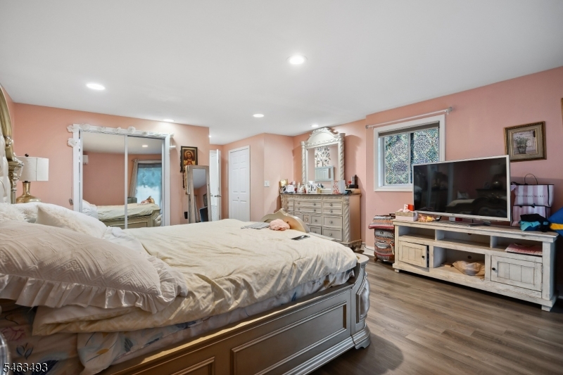 147 James Street Woodbridge NJ 08861