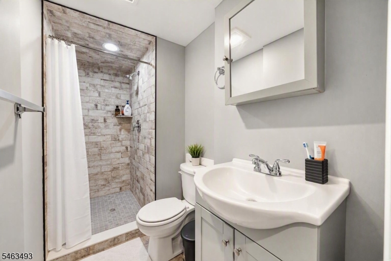147 James Street Woodbridge NJ 08861