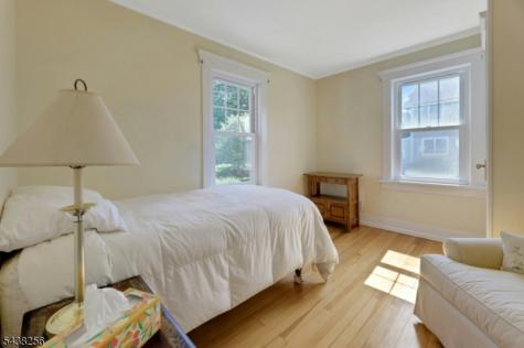 69 Highland Avenue Midland Park NJ 07432