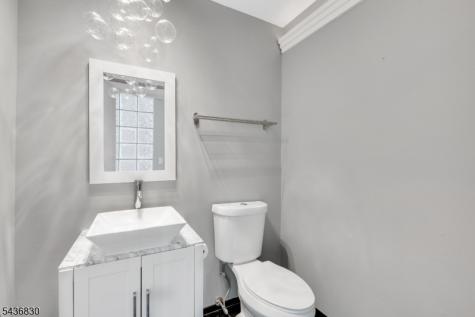 16 Perona Road Andover NJ 07821