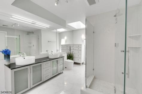 16 Perona Road Andover NJ 07821