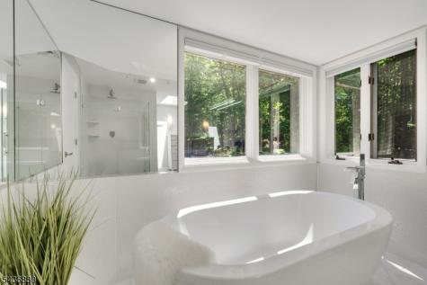 16 Perona Road Andover NJ 07821