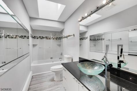 16 Perona Road Andover NJ 07821