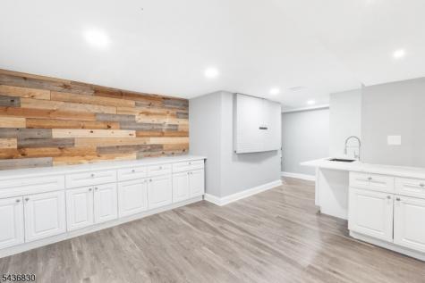 16 Perona Road Andover NJ 07821