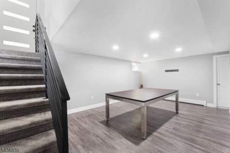 16 Perona Road Andover NJ 07821