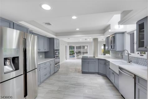 16 Perona Road Andover NJ 07821