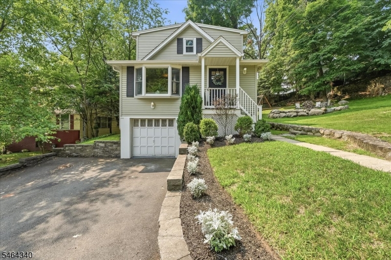 21 Nassau Street North Haledon NJ 07508