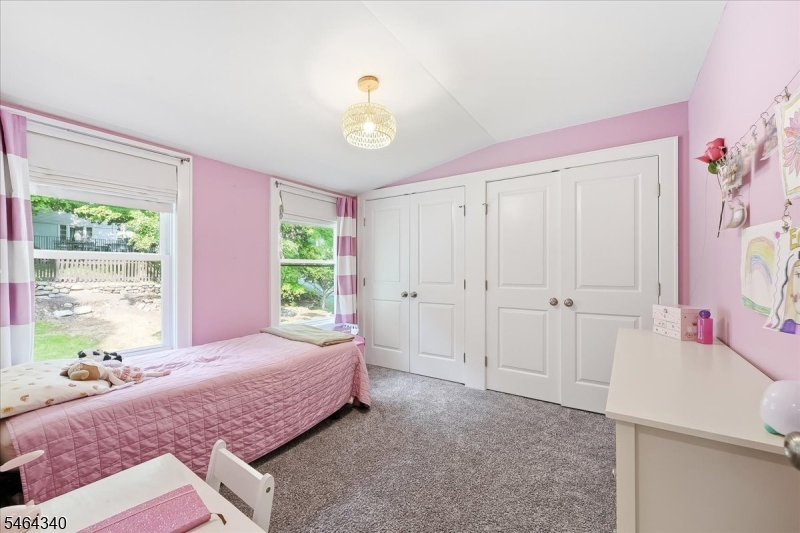 21 Nassau Street North Haledon NJ 07508