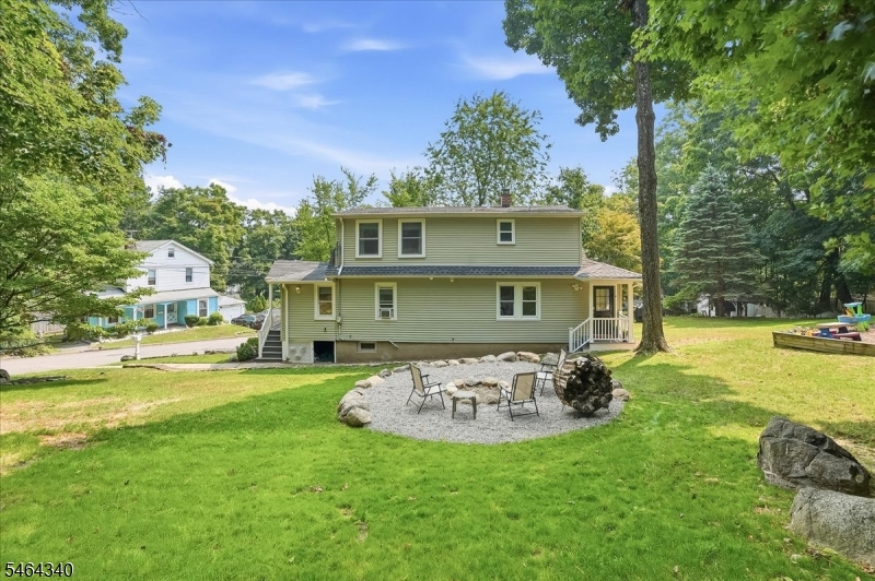 21 Nassau Street North Haledon NJ 07508