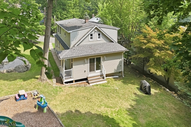 21 Nassau Street North Haledon NJ 07508