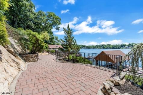 58 Mason Street Jefferson NJ 07849