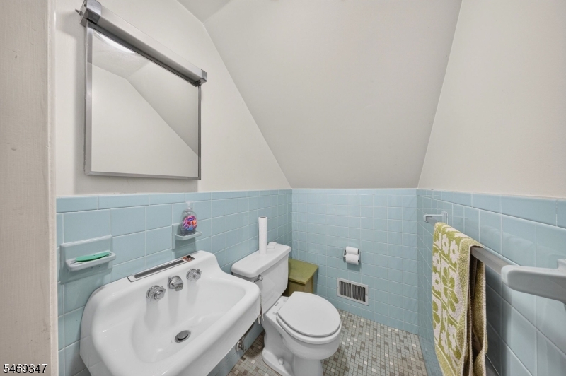 111 Geary Drive South Plainfield NJ 07080