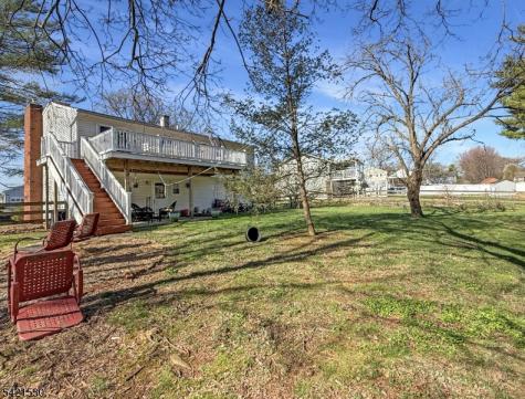 85 Powderhorn Drive Lopatcong NJ 08865