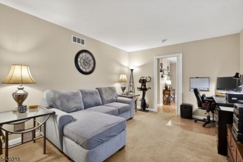 100 Coachman Drive Florence NJ 08505
