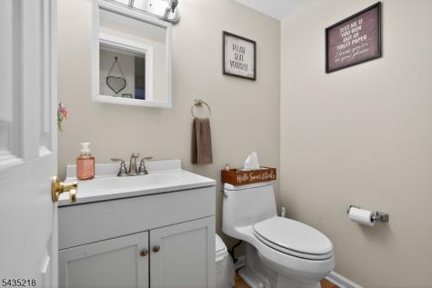 100 Coachman Drive Florence NJ 08505