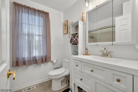 100 Coachman Drive Florence NJ 08505