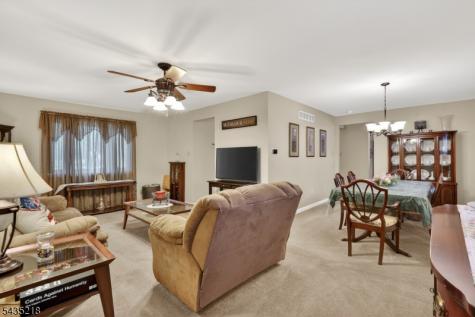 100 Coachman Drive Florence NJ 08505