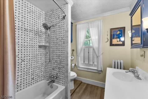 424 Hardwick Street Belvidere NJ 07823
