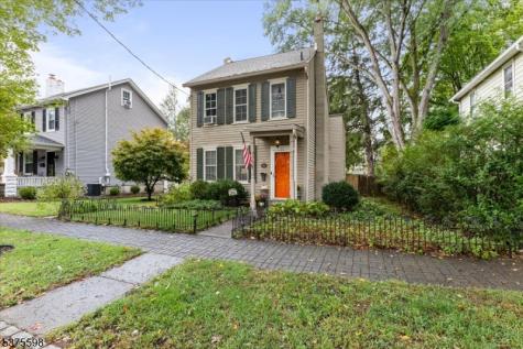 424 Hardwick Street Belvidere NJ 07823