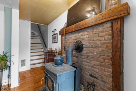 424 Hardwick Street Belvidere NJ 07823