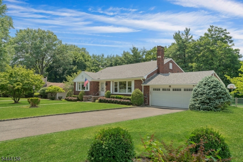 117 Yantacaw Brook Road Montclair NJ 07043