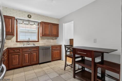 348 W Emerson Avenue Rahway NJ 07065