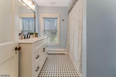 57 Main Street Lebanon NJ 08833