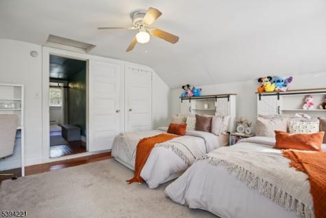 369 Queens Court Ridgewood Village NJ 07450