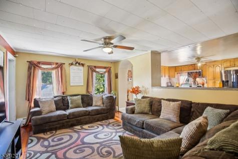 369 Queens Court Ridgewood Village NJ 07450