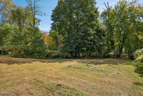 369 Queens Court Ridgewood Village NJ 07450
