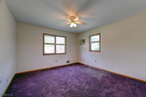 33 S Valley Road Lincoln Park NJ 07035