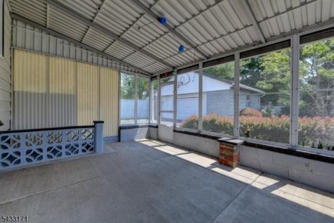 33 S Valley Road Lincoln Park NJ 07035