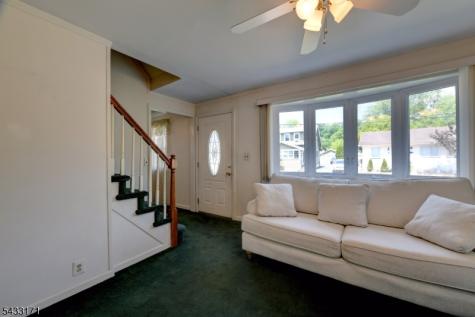 33 S Valley Road Lincoln Park NJ 07035