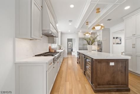 40 Greenview Way Montclair NJ 07043