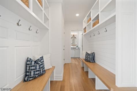 40 Greenview Way Montclair NJ 07043