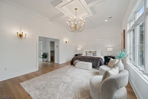 40 Greenview Way Montclair NJ 07043