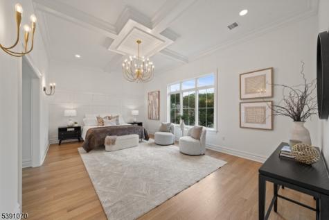 40 Greenview Way Montclair NJ 07043