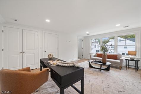 40 Greenview Way Montclair NJ 07043