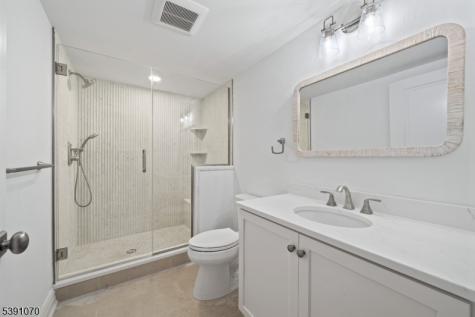 40 Greenview Way Montclair NJ 07043