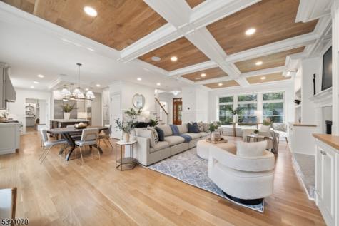 40 Greenview Way Montclair NJ 07043