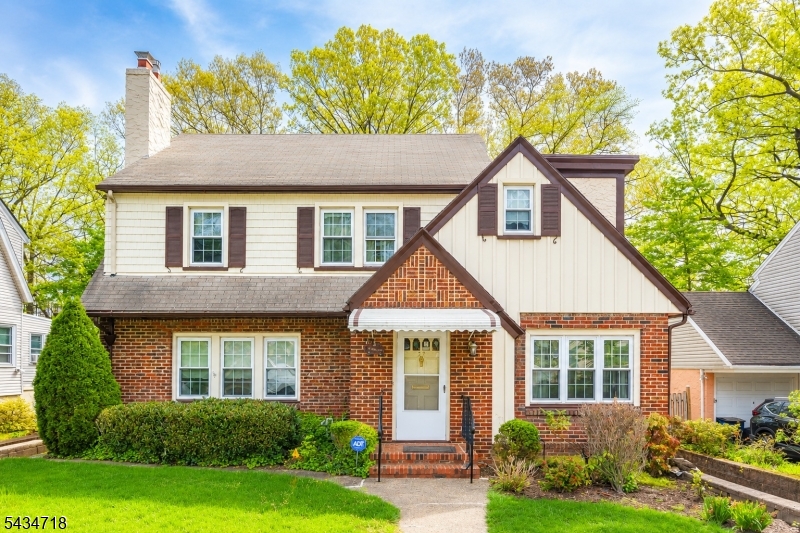 27 Glen Road West Orange NJ 07052