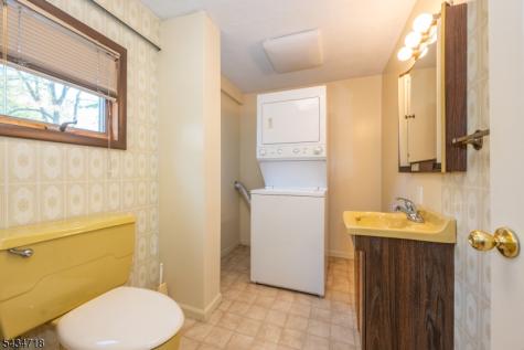 27 Glen Road West Orange NJ 07052